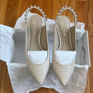 Chic Cream Slingback Heels with Silver Accents